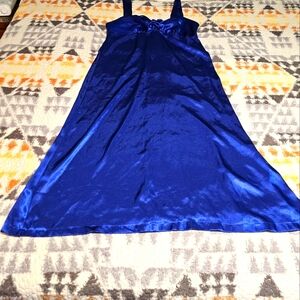 Diamond Tea Royal Blue Night Gown Size 2X